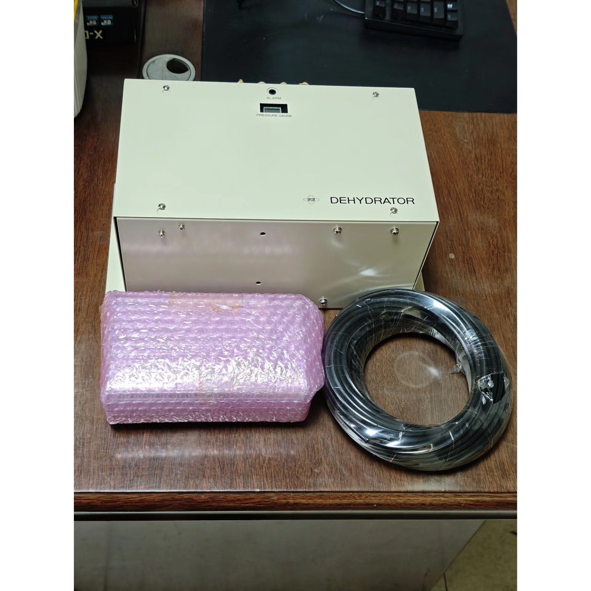 DEHYDR功ATOR ,型号TYPE DBE-L1E7-C议价产品