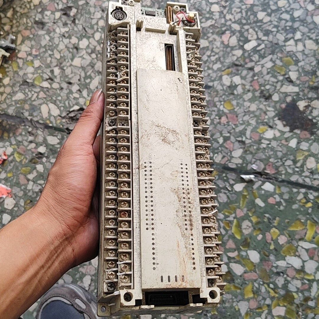 PLC FX2N-80MT-001   模块议价产品