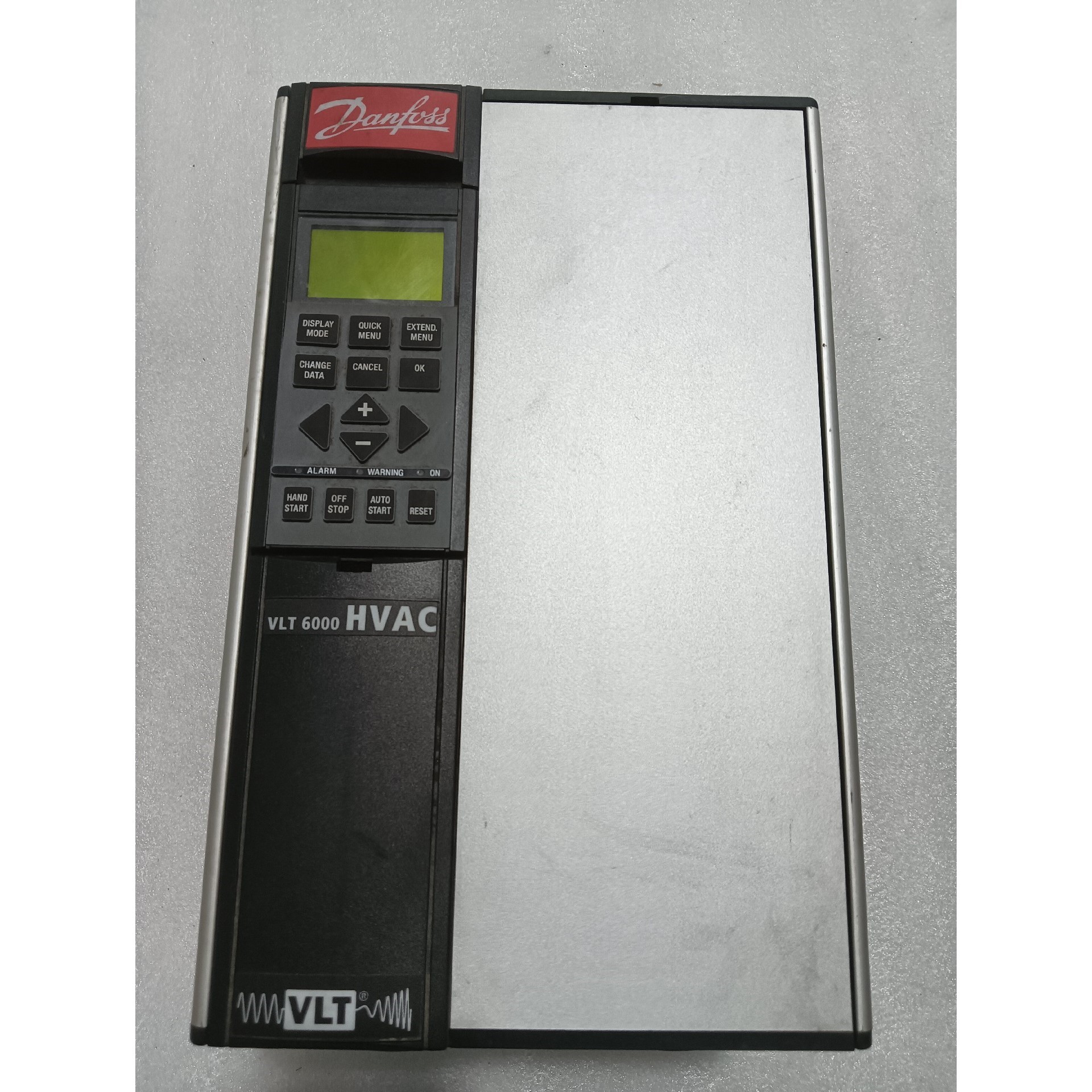 丹佛斯VLT6000变频器VLT6011HT4C20STR3议价产品