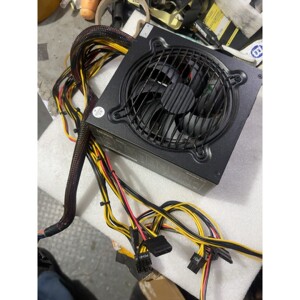 先马坦克635额定500W台式机电源议价产品