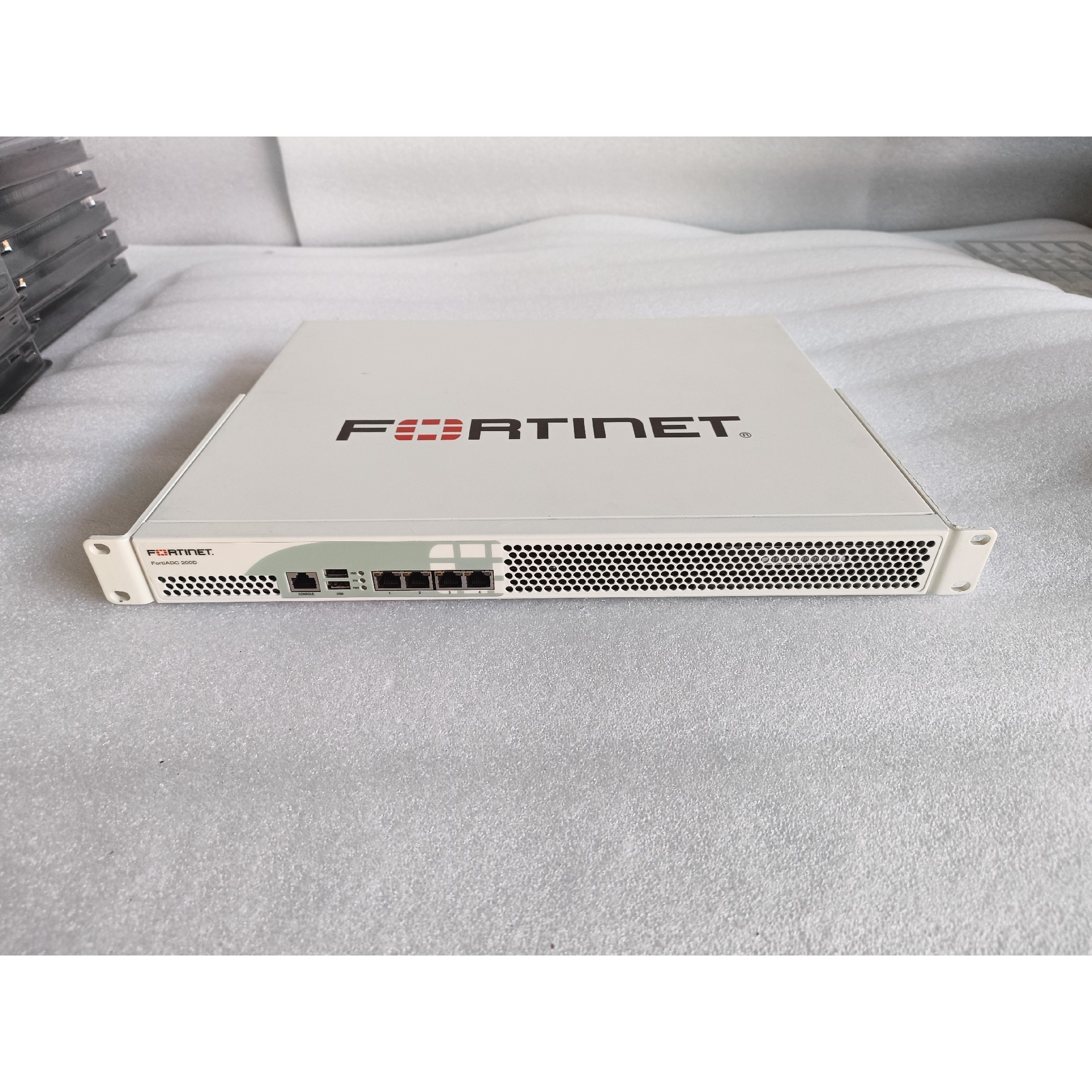 飞塔FORTINET Fortigate 200D FG-2议价产品