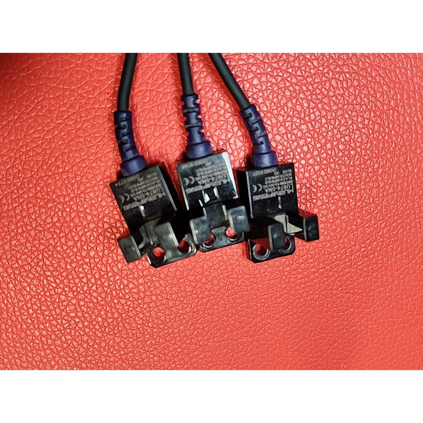 华怡丰传感器槽型光电开关LU674-5NA限位感应光电议价产品