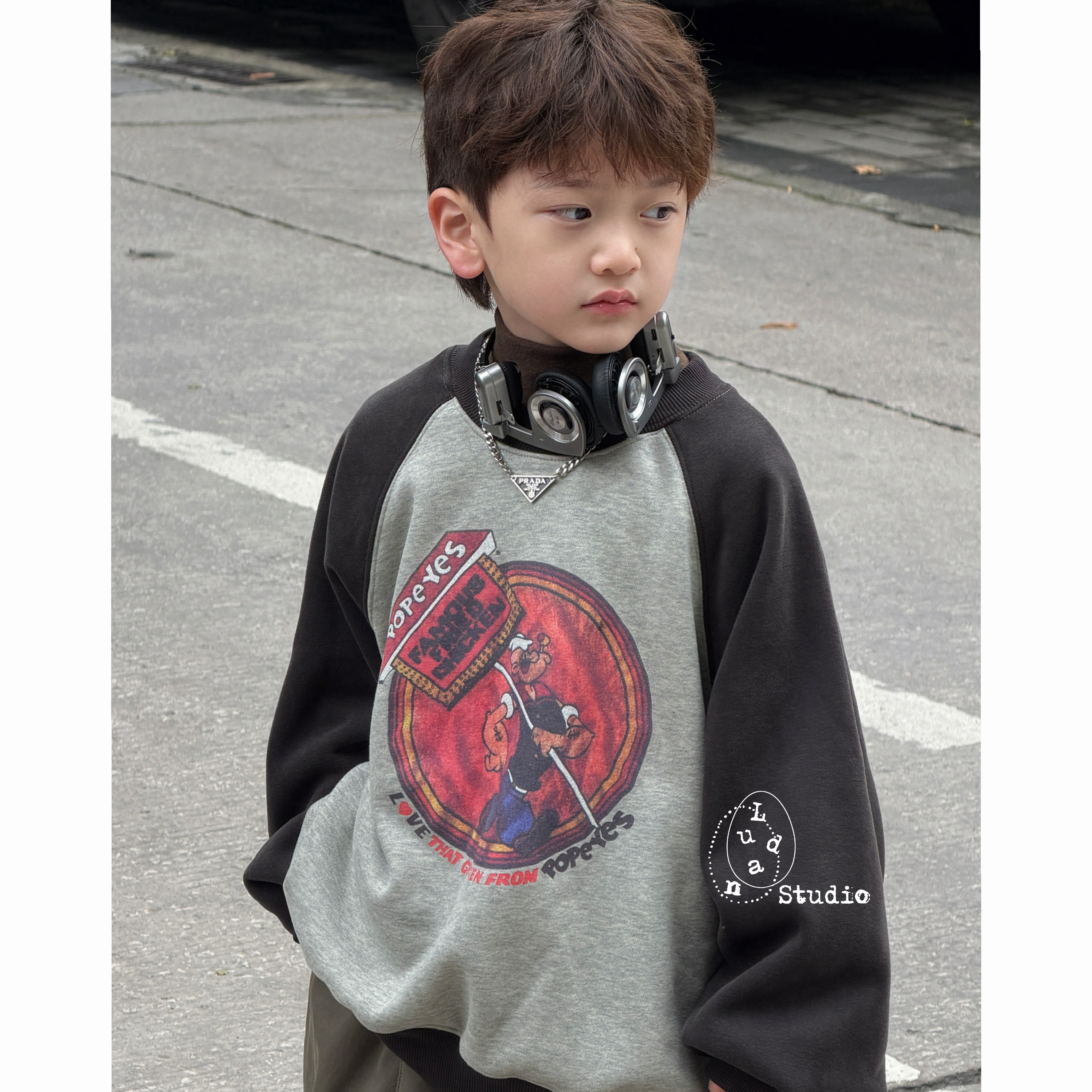 卤蛋童装：大力水手/冬新款时髦酷插肩袖加绒卡通印花卫衣男女童