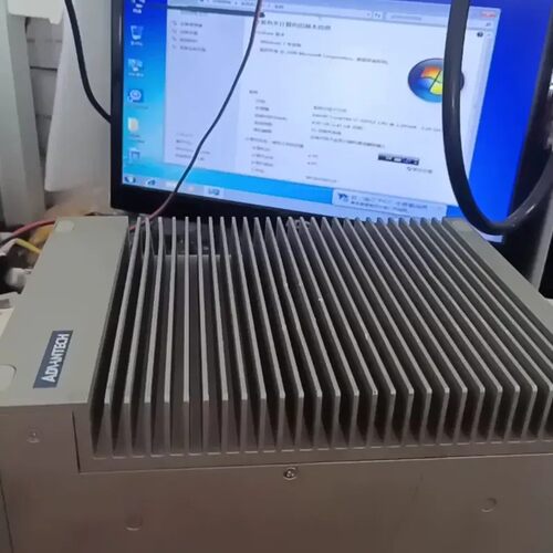 议价UNO-3085G-D44E工控机 配置如下：4G+240G