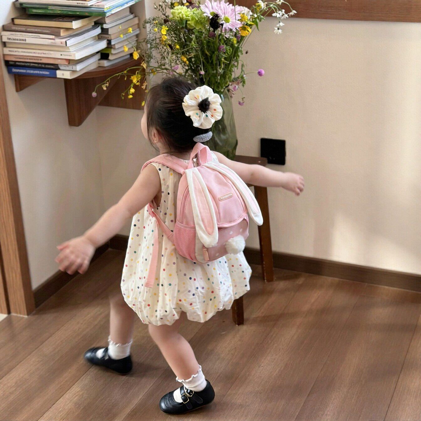 幼儿园书包女孩儿童一年级小学生入学减负护脊双肩背包可爱轻便