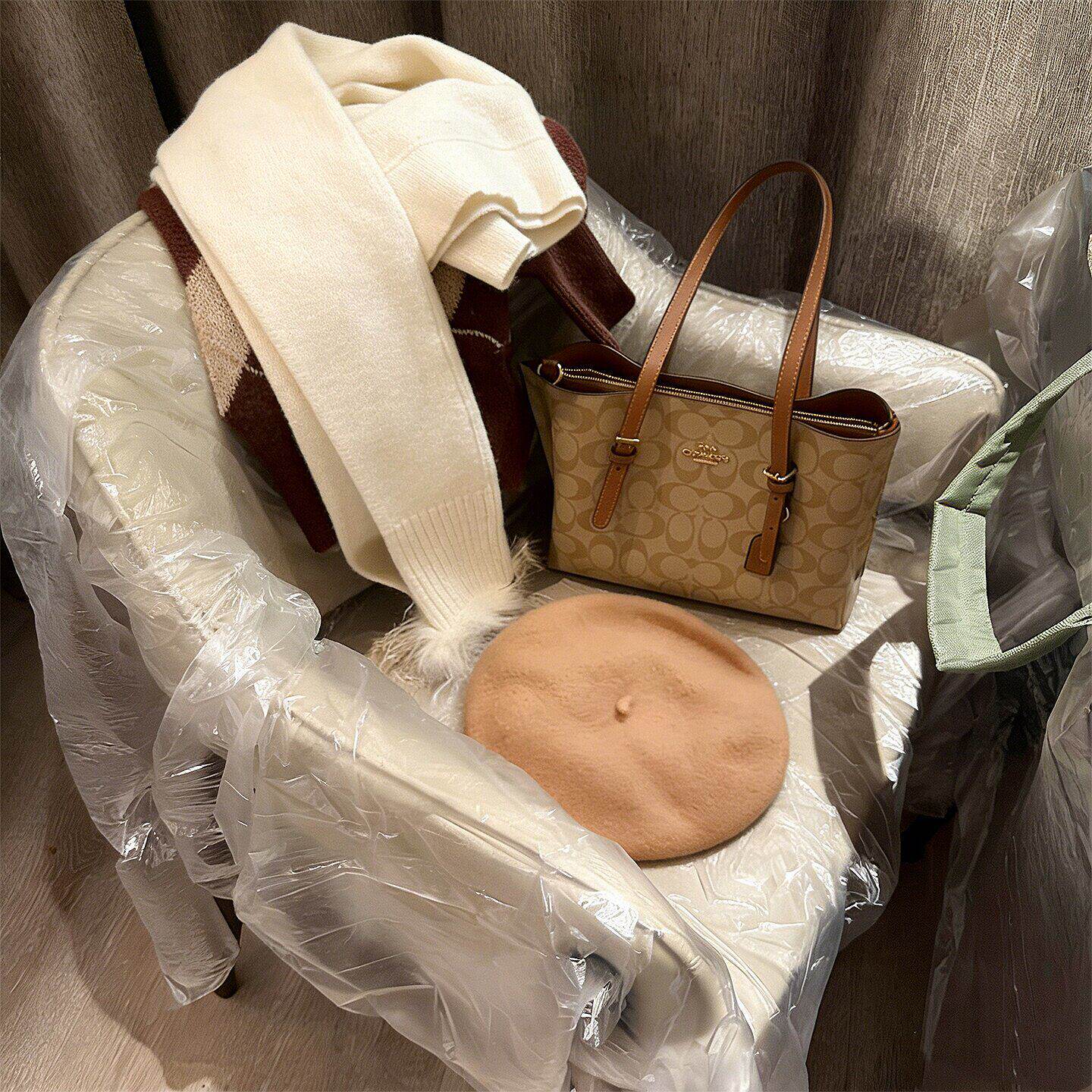 酒店隔脏膜沙发椅子浴缸套一次性旅行用品洗漱套装旅游坐垫高铁