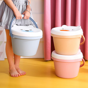 多功能手提洗澡可坐水桶塑料带盖