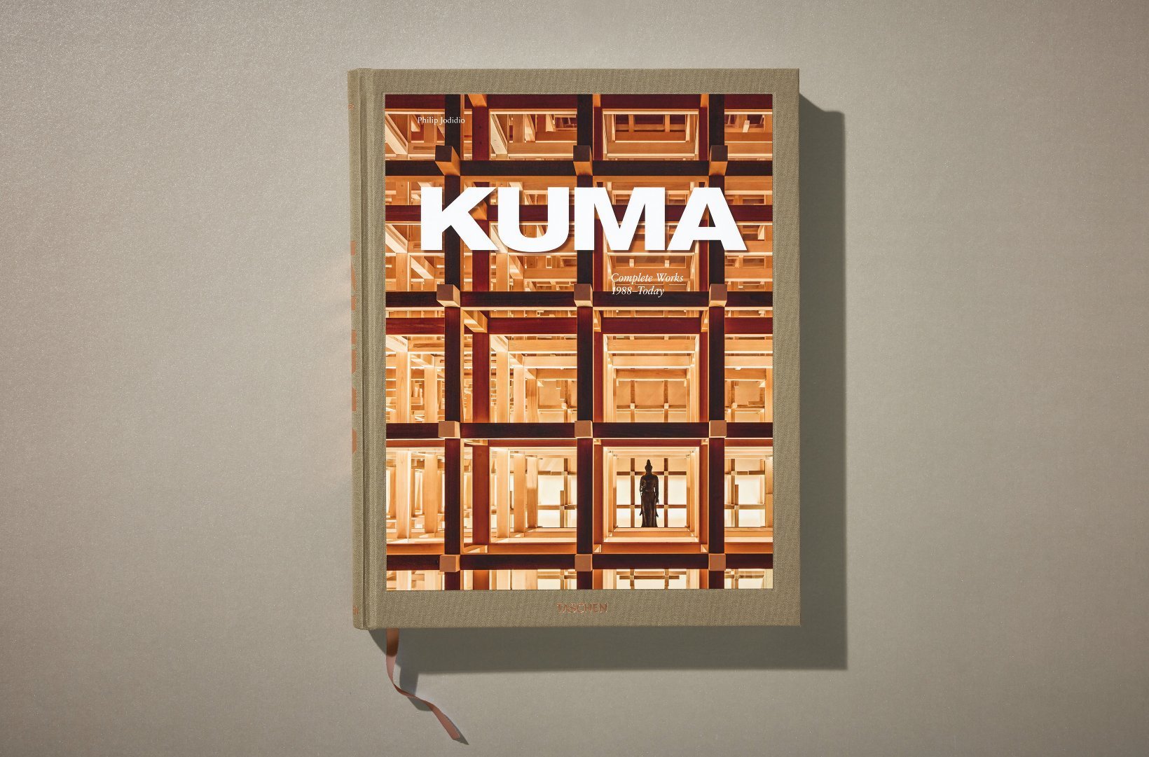 【现货】隈研吾:完整作品集 Kuma. Complete Works 1988–Today 隈研吾作品集:1988-至今