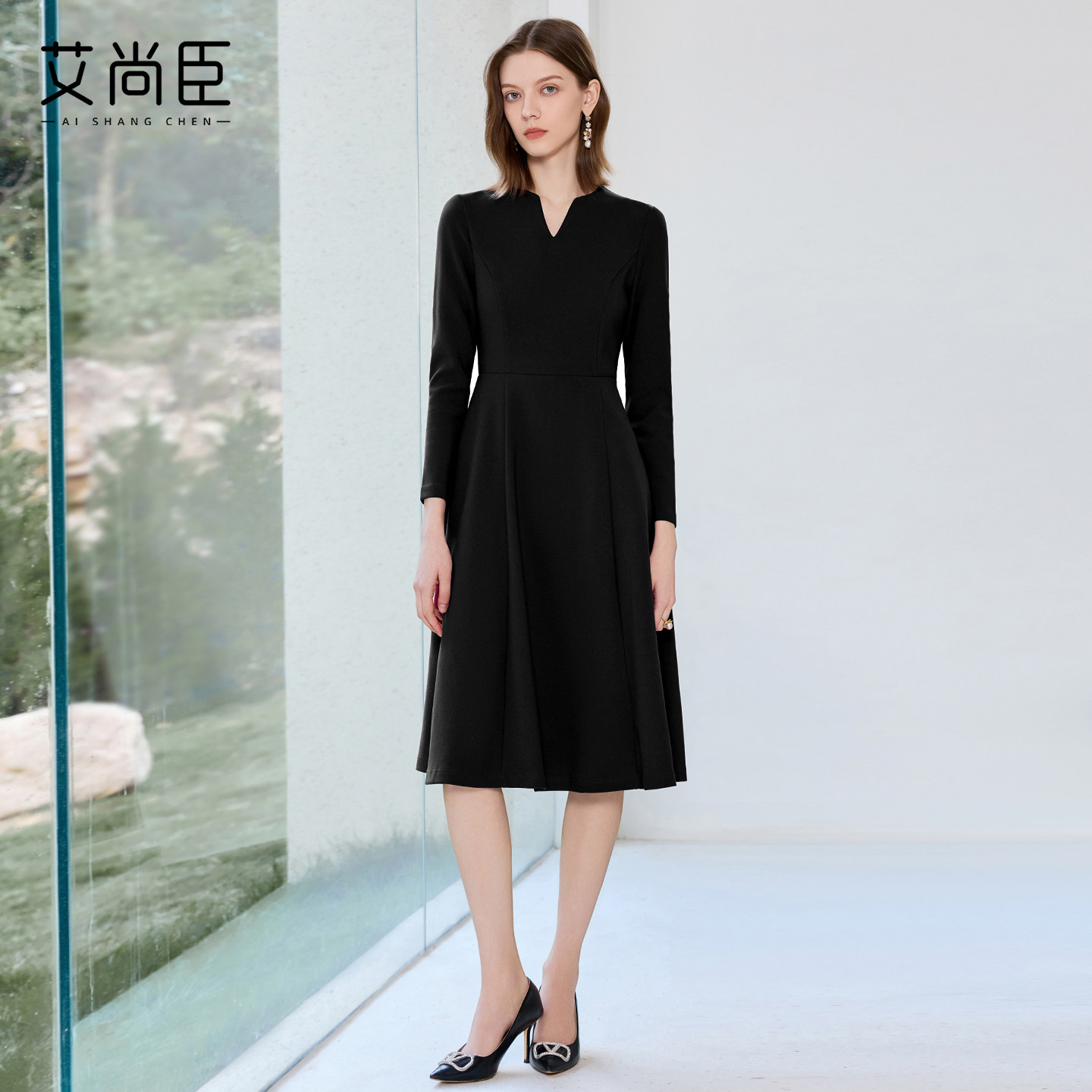 艾尚臣黑色西装连衣裙女早秋小黑裙收腰显瘦大摆裙售楼部工作服