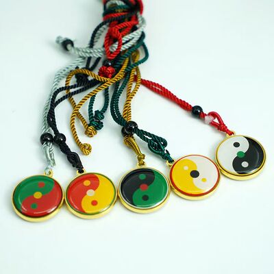 黑白红绿三色太极八卦图吊坠项链