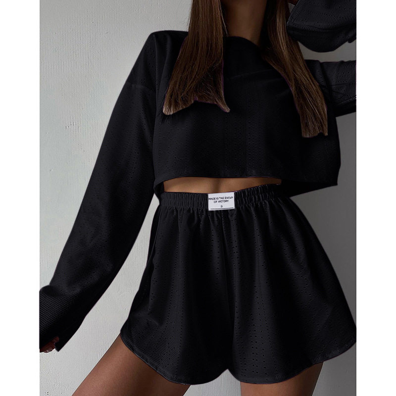 2024夏欧美时尚修身宽松上衣短裤套装 Fashion loose fitting set