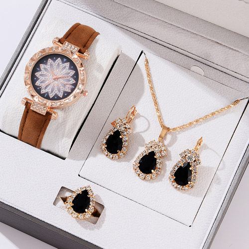 Luxury Bracelet Quartz Watches For Women Watch Ladies Sports