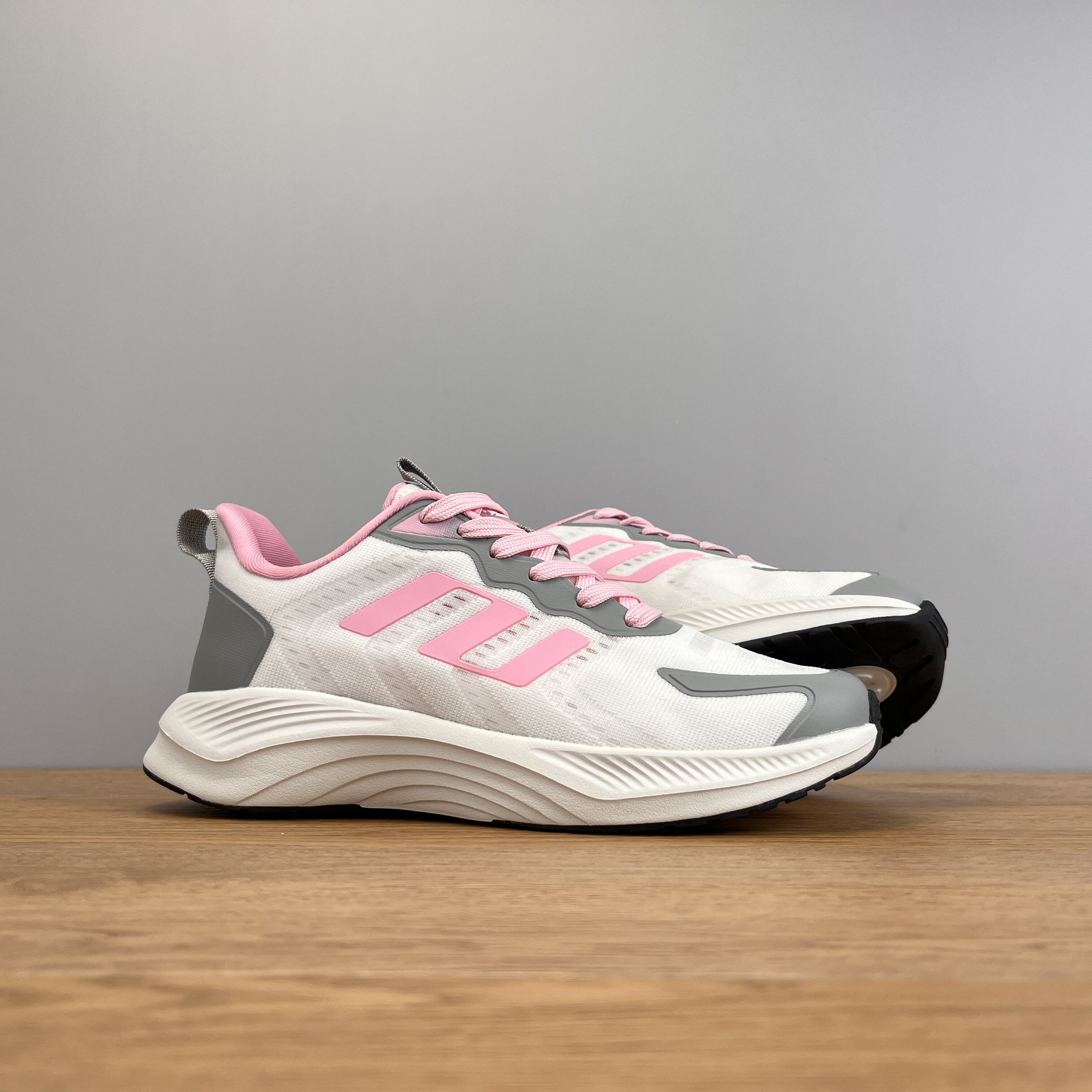 外贸出口高端夏季透气运动鞋女厚底缓震跑步鞋轻便防滑小码休闲鞋