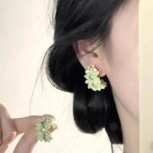 温柔风小清新奶油绿花朵珍珠耳钉夏日森系高颜值气质百搭耳饰女