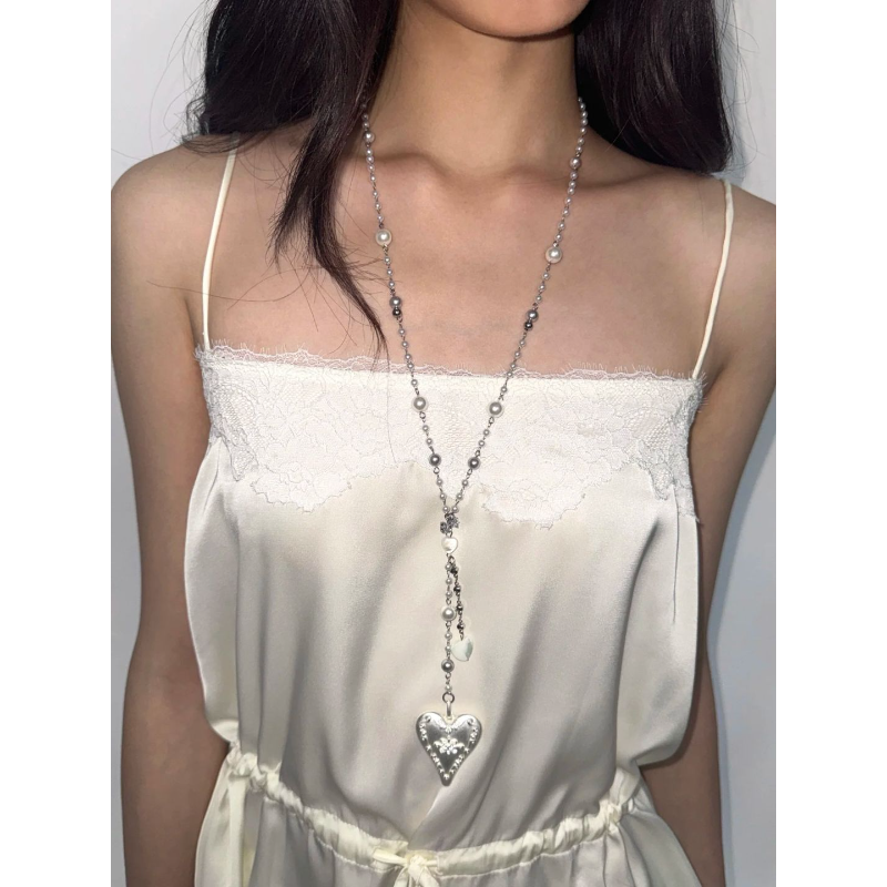 2025年新款银色爱心浮雕奶油蛋糕锆石珍珠长项链女小众设计毛衣链,饰品/流行首饰/时尚饰品新,项链,淘宝优惠券,粉丝福利购,淘宝优惠卷