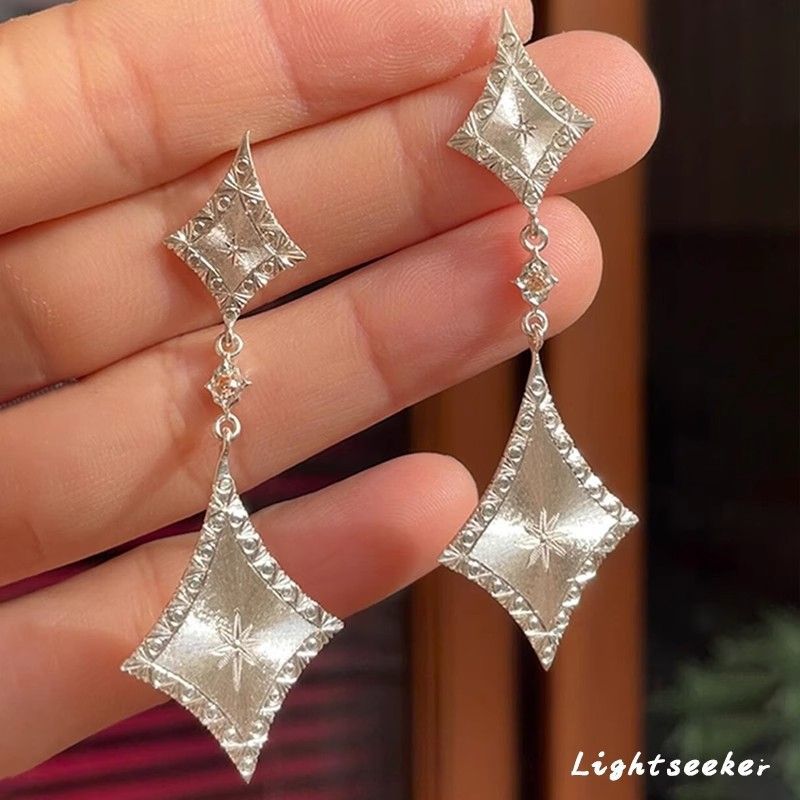 清冷感银色拉丝菱形耳夹耳环轻奢高级感气质大气简约长款无痛耳夹