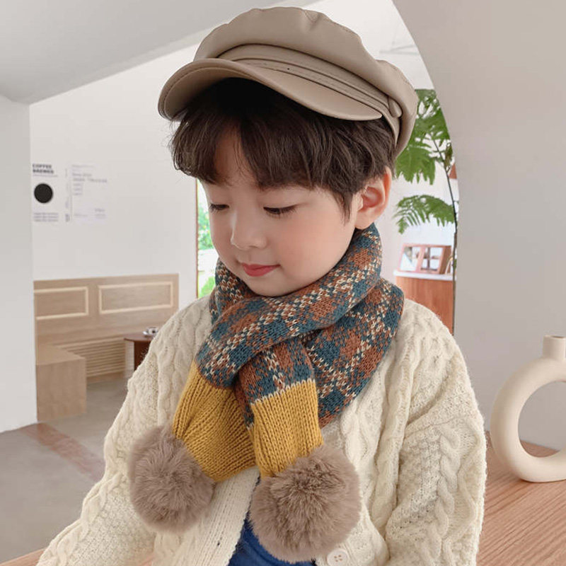 儿童毛线交叉围脖冬季男女宝宝针织田字格子拼色毛球加厚保暖围巾