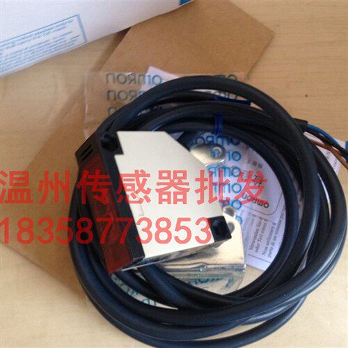 E3JK-RR11 RR12 DS30M1 100M1 R2M1 R4M1-ZH 5M1光电开关传感器60