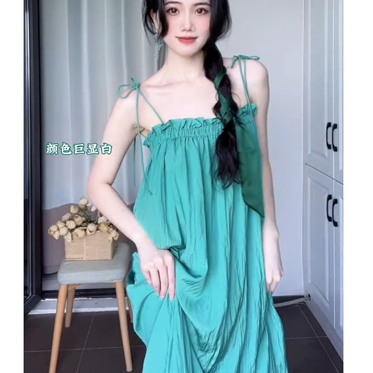 海边度假小清新抹胸吊带连衣裙女夏仙气超仙森系沙滩裙气质长裙子