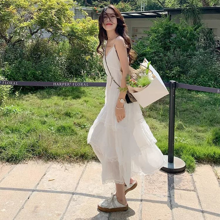 减龄蕾丝领吊带连衣裙女春夏季新