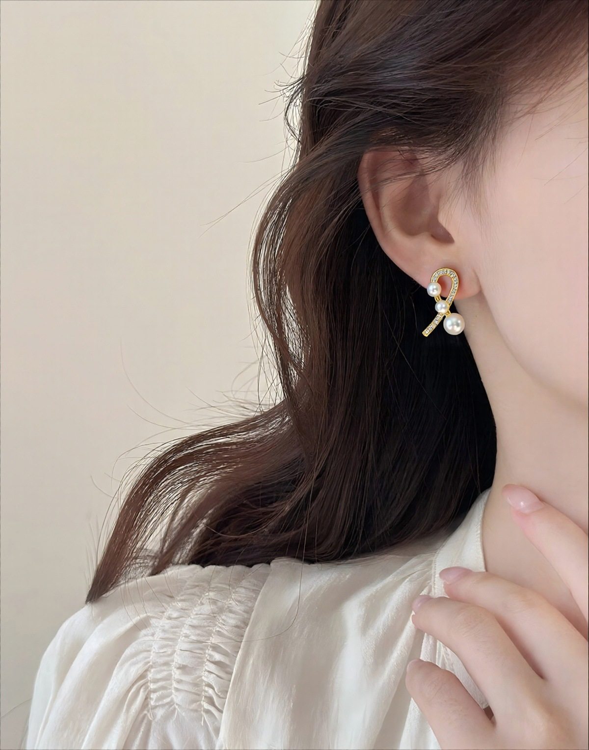 s925纯银针天然淡水珍珠耳钉女对称交叉设计款三珠珍珠耳环耳饰