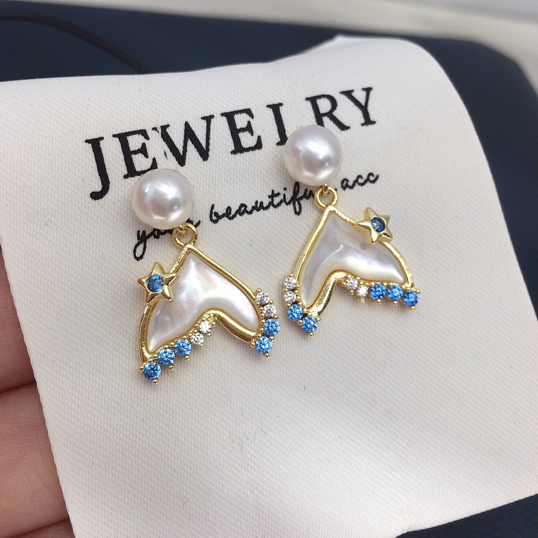 s925银针天然淡水珍珠耳钉天然海贝鱼尾微镶锆石耳饰时尚轻奢