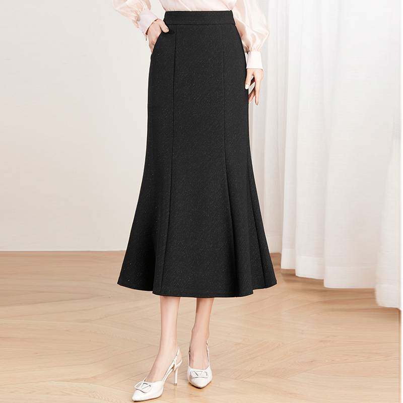 官方品牌亮星星时尚鱼尾半身裙女装2026年春季新款显瘦通勤高腰包