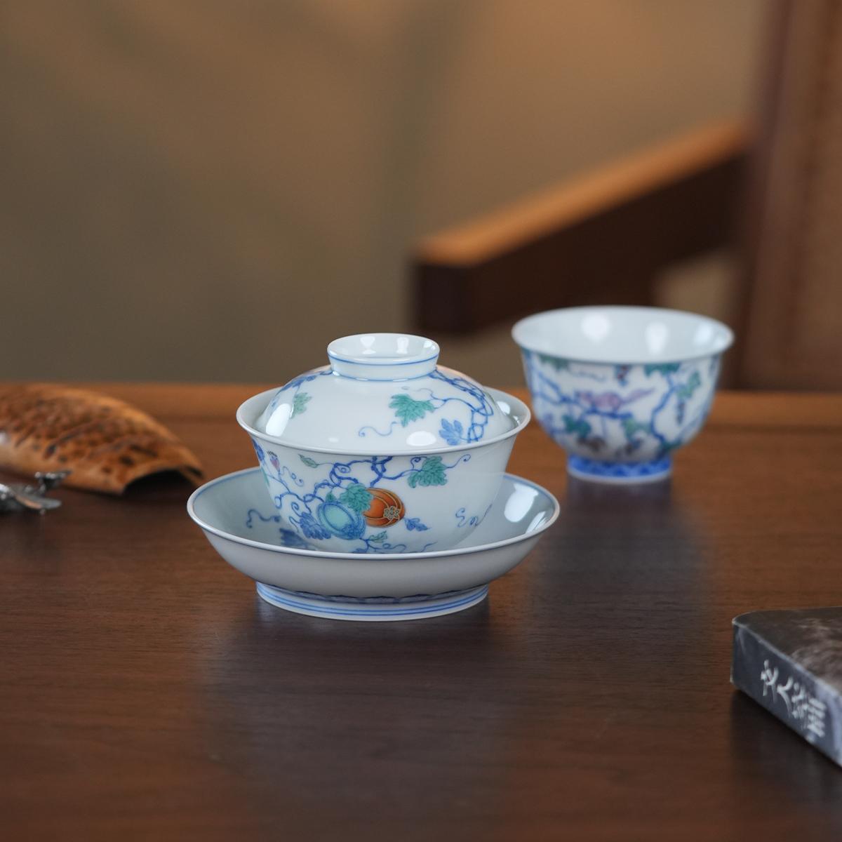 青远山房斗彩瓜瓞纹140ml盖碗盘