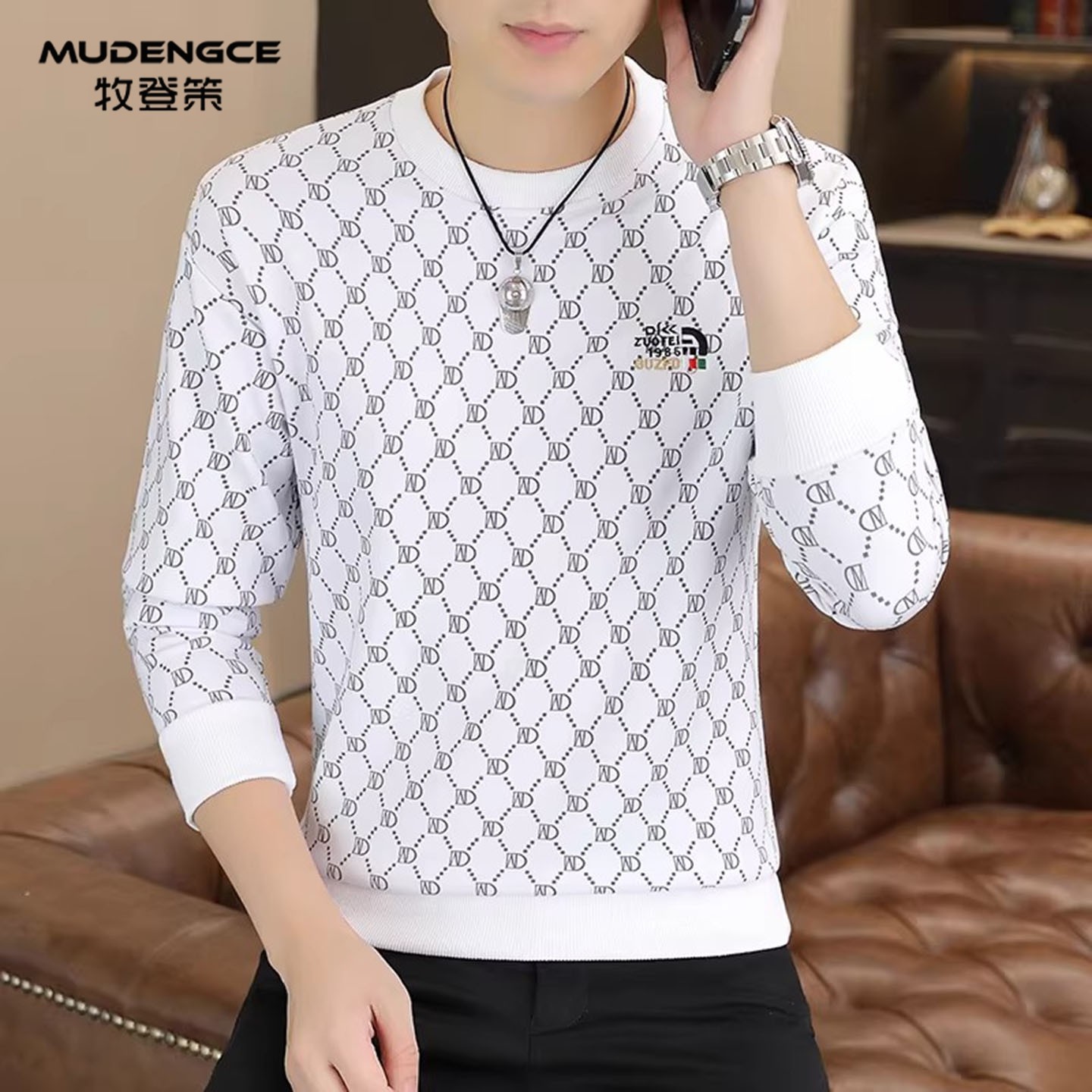 白色字母圆领卫衣男士春秋新款印花修身型长袖上衣套头休闲风T恤