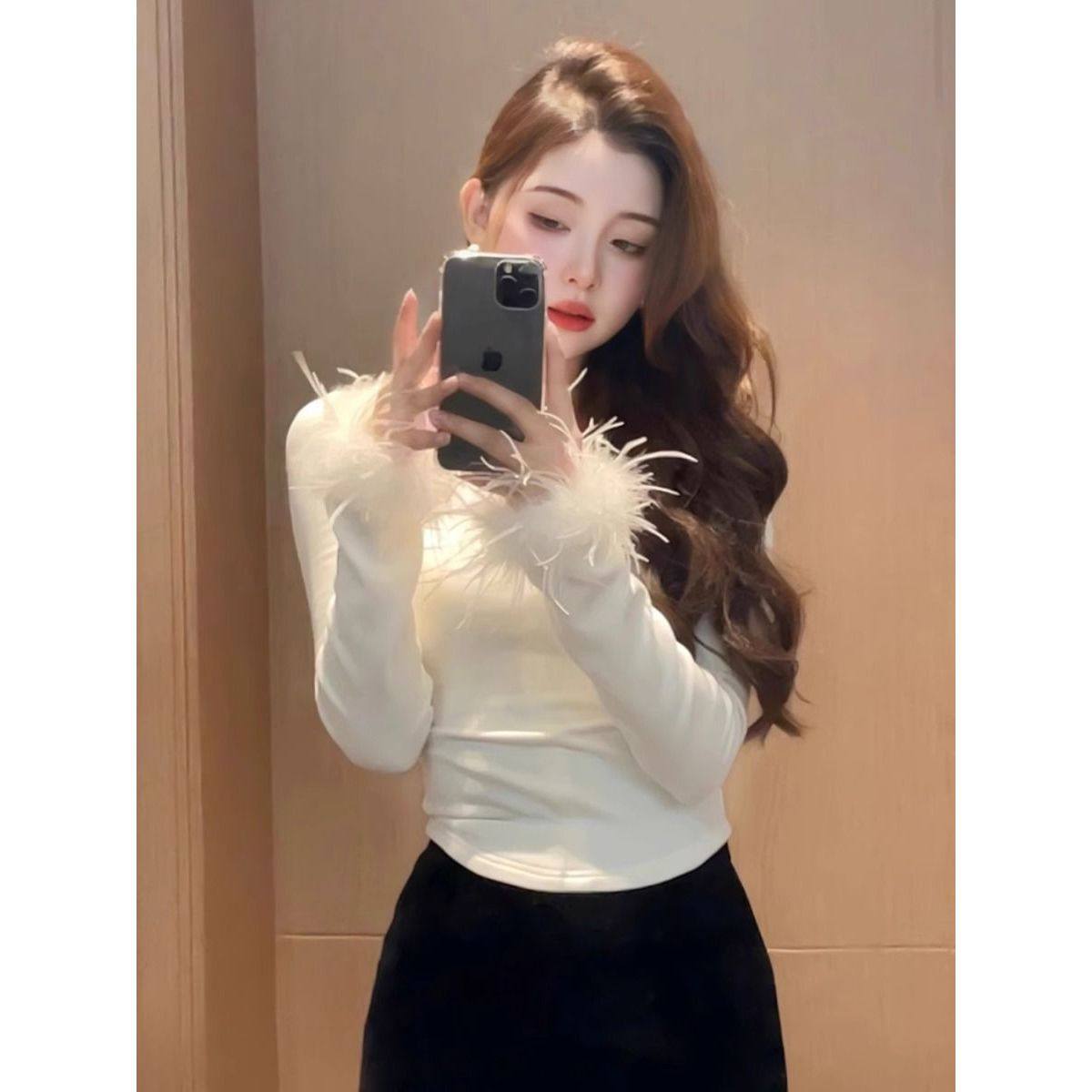 秋冬新款2025法式气质时尚洋气袖口毛毛拼接长袖T恤上衣打底衫女,女装/女士精品,T恤,淘宝优惠券,粉丝福利购,淘宝优惠卷