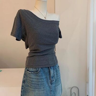 斜肩后背镂空露肩短袖t恤女