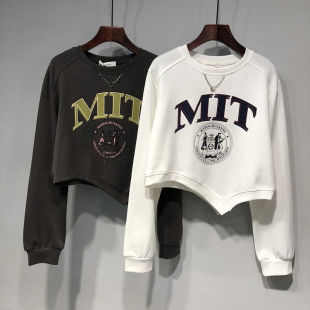 新款 美式 女2025春季 长袖 领口链条宽松下摆不规则上衣 高街印花短款