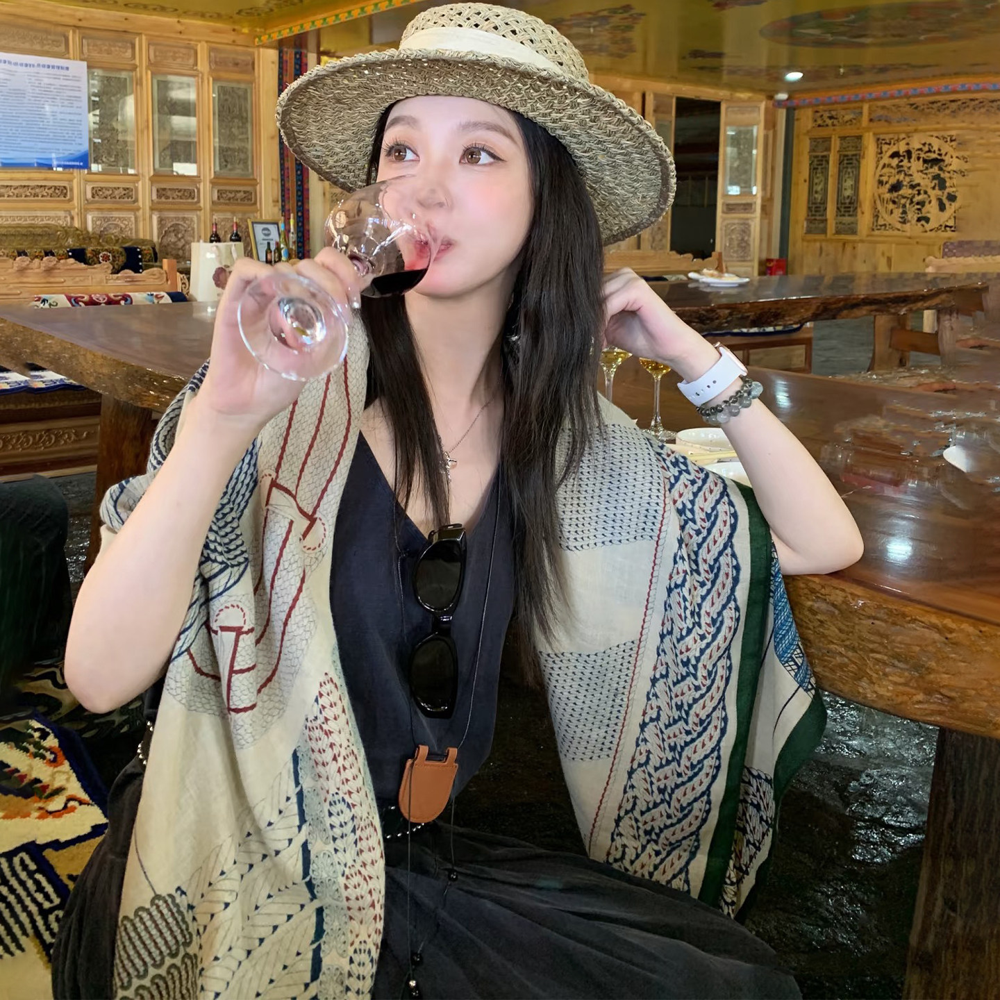 丝巾女夏季2026新款百搭旅游大方巾围巾旅行防晒遮阳空调披肩两用图片
