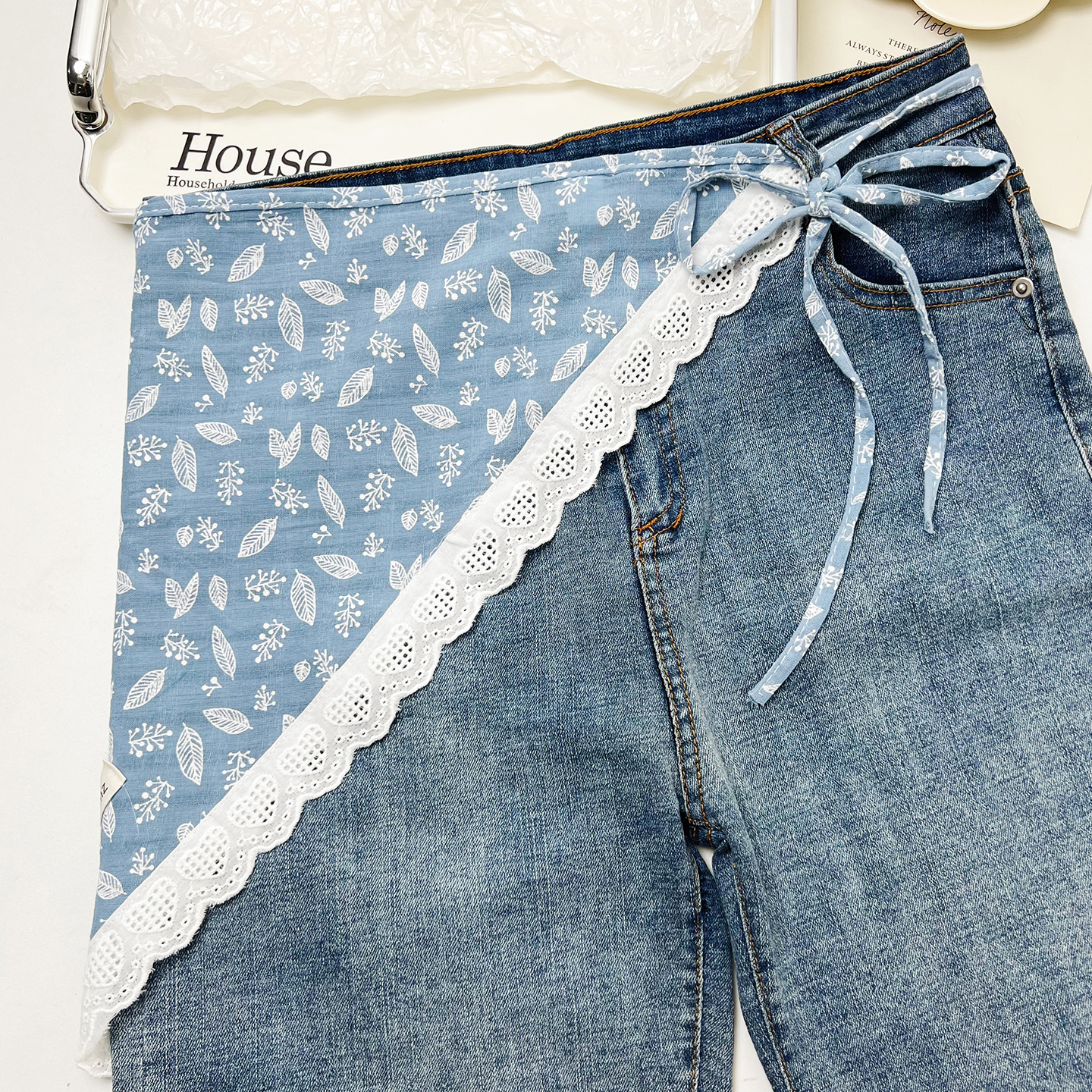 三角巾系腰间丝巾腰带女2025新款装饰腰巾高级感叠穿屁帘百搭头巾