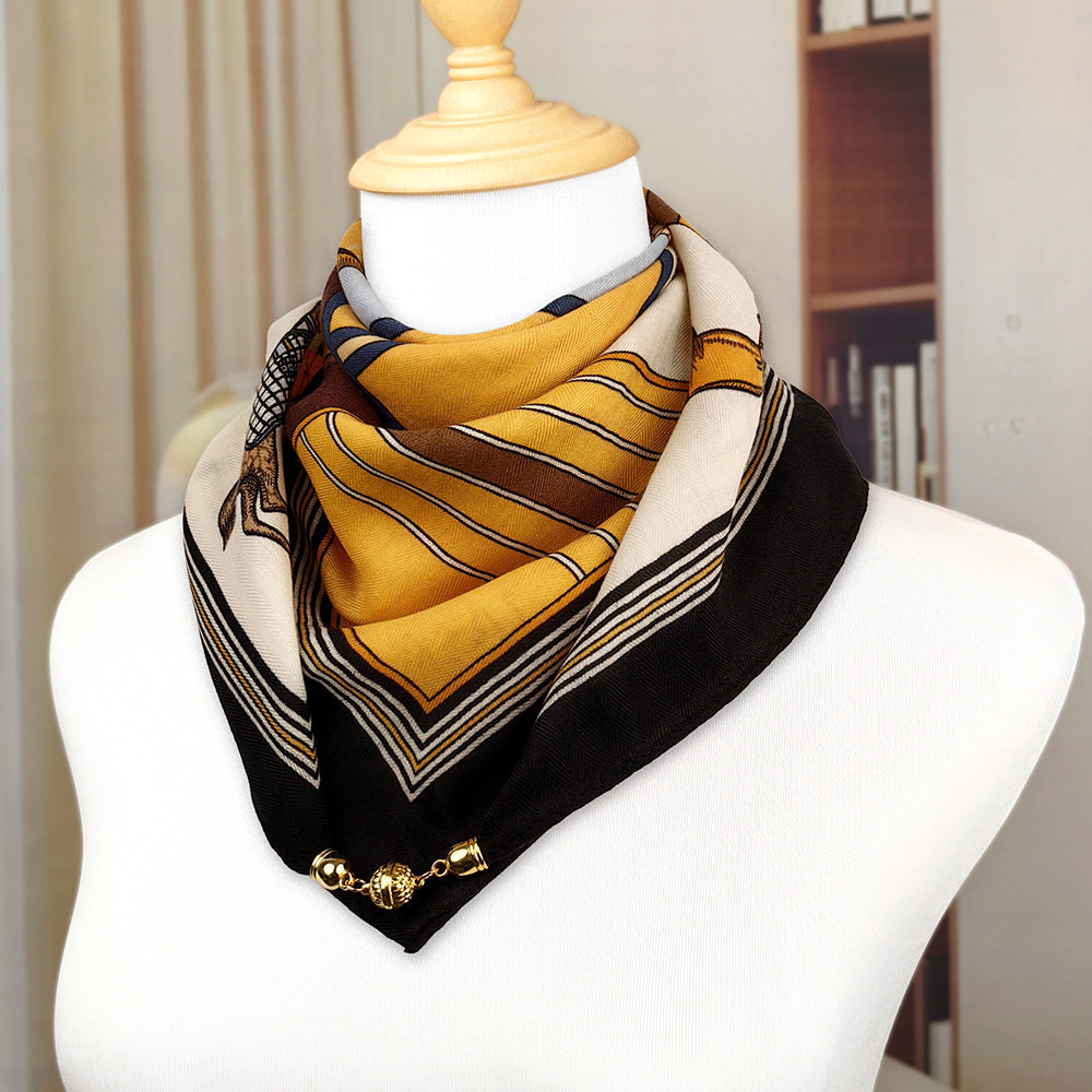 三角围巾磁吸扣双面护颈围巾冬季丝巾披肩方巾女外搭保暖百搭围脖