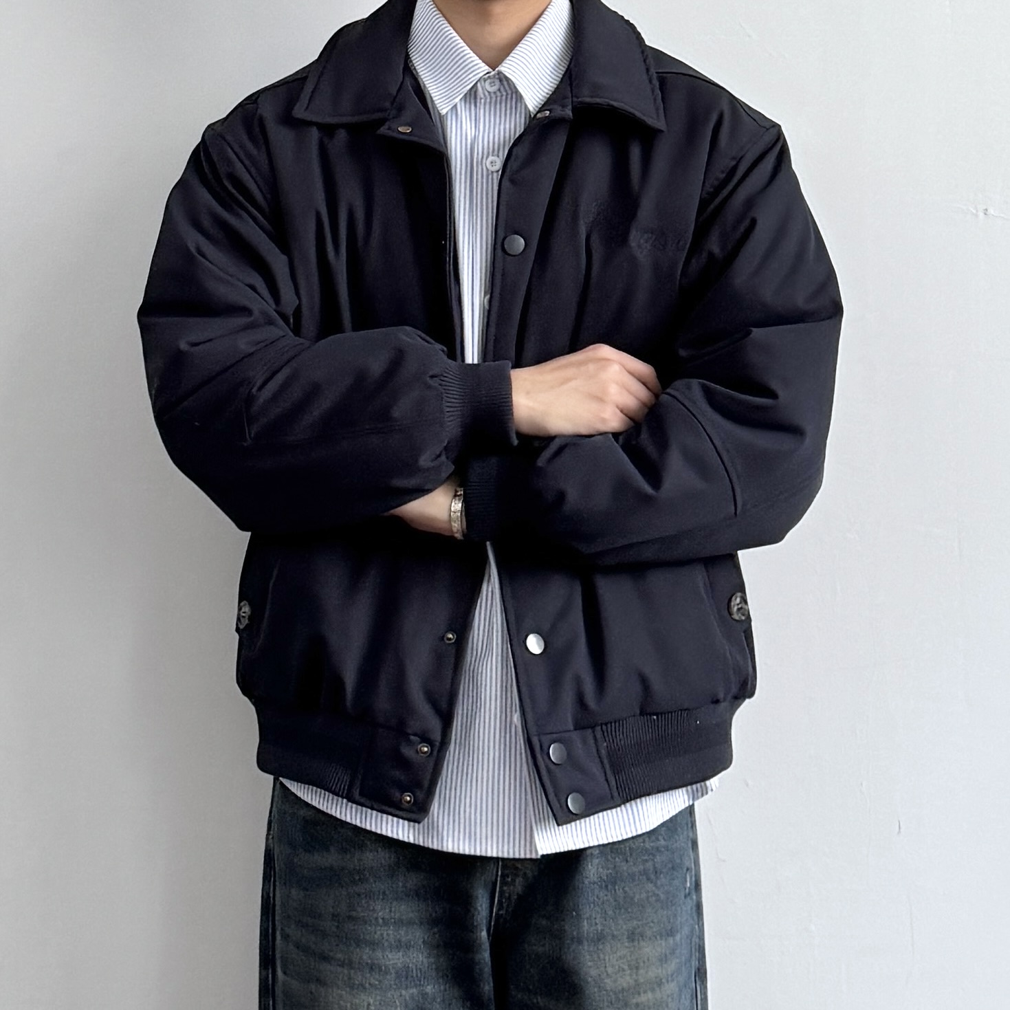 ONUN美式复古简约刺绣翻领棉服