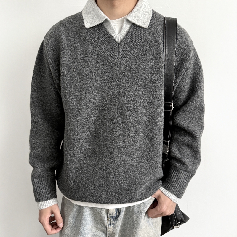 美式复古羊毛混纺假两件V领毛衣