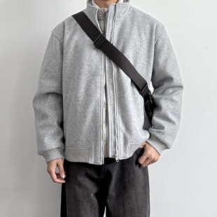 ONUN 宽松百搭外套 复古休闲纯色高级感立领毛呢夹克秋冬2026新款