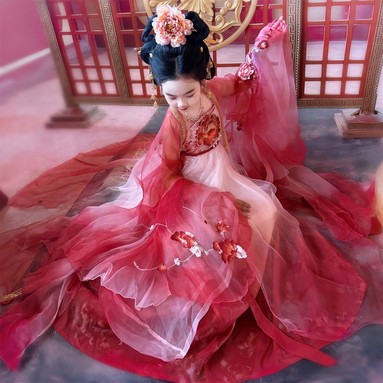 汉旭女童唐制牡丹花神齐胸襦裙