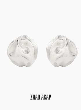 ZHAO ACAP原创设计丝绸与干空气褶皱丝绸花苞袖耳环