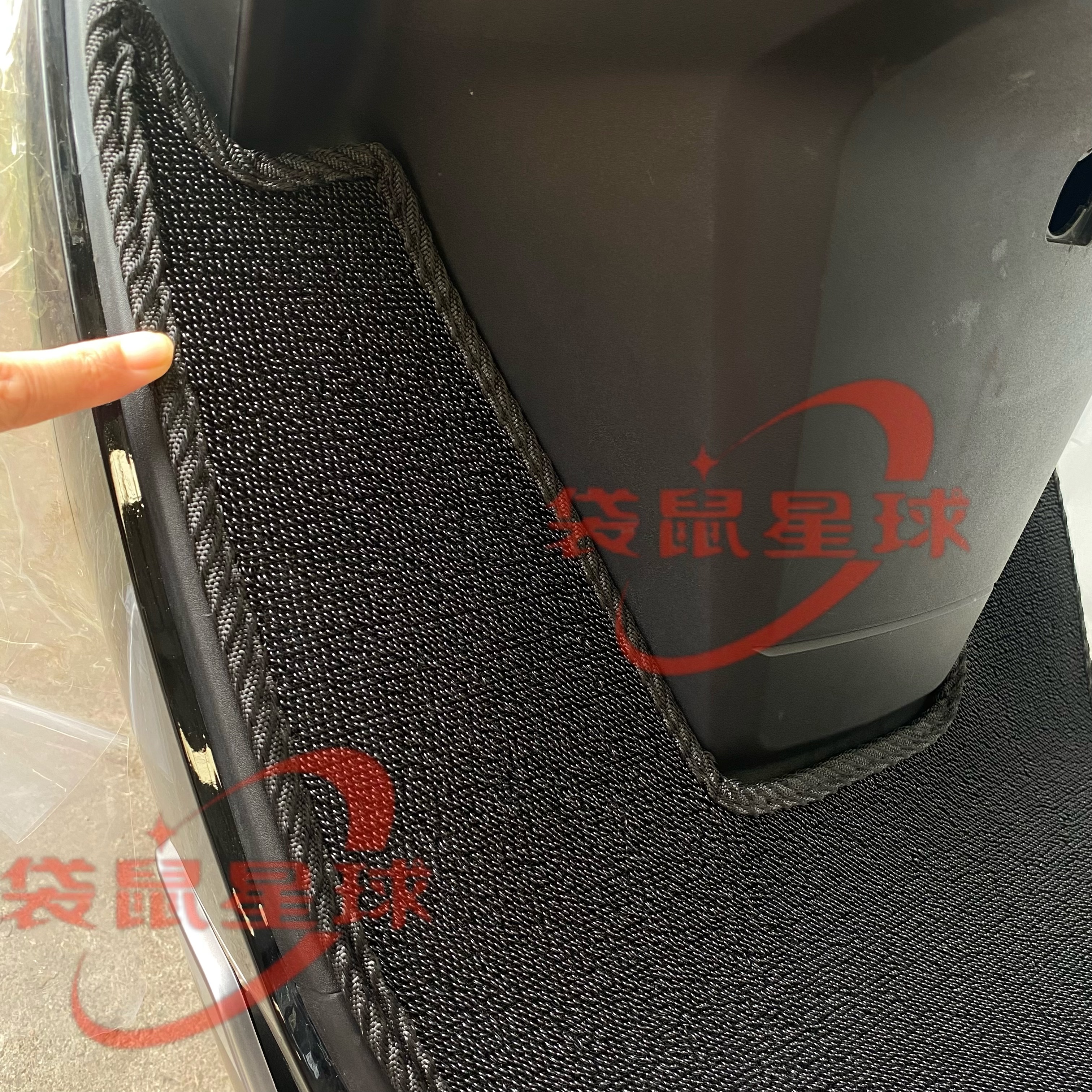 适用于九号M5电动车雪妮丝脚垫防水防滑橡胶脚踩垫耐磨坐垫套