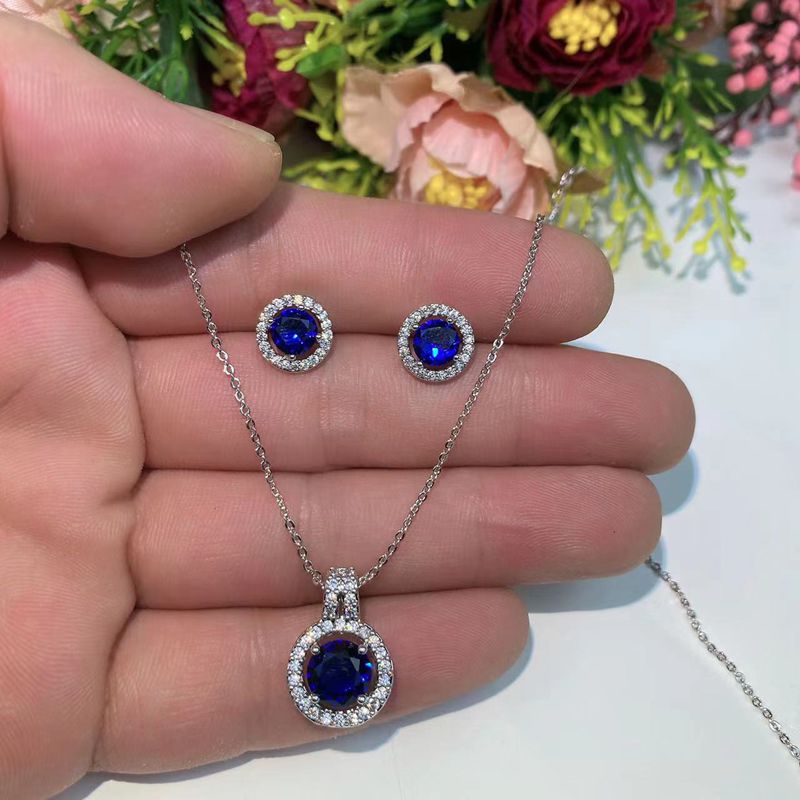 镶钻圆形锆石1克拉微镶圆包吊坠