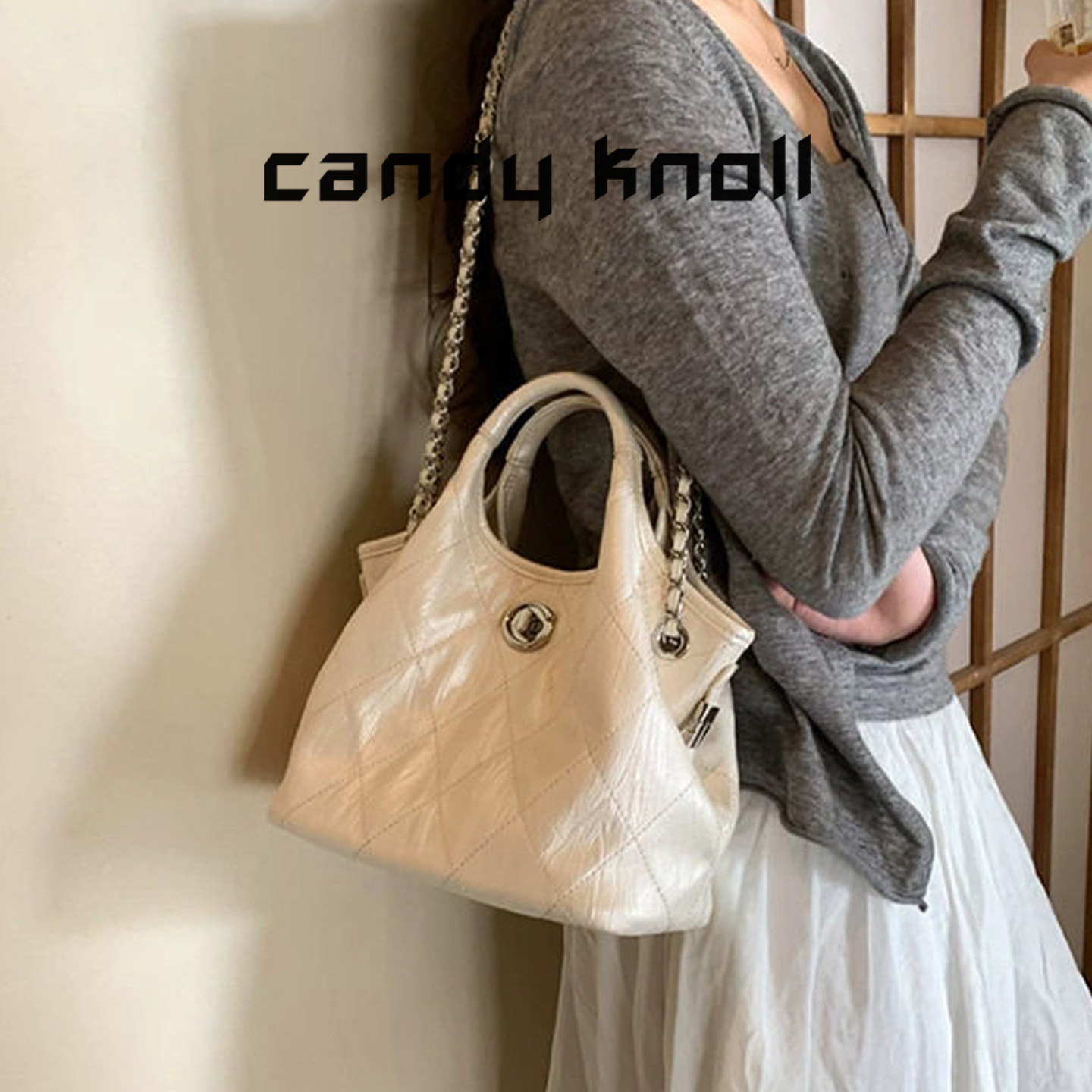 经典链条托特包简约轻便百搭手拎斜挎包小众设计感褶皱菱格手提包