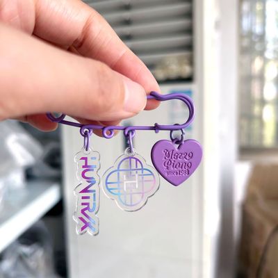 HUNTRIX猎魔女团 Saiaboy猎魔男团 亚克力胸针 挂件 别针 饰品