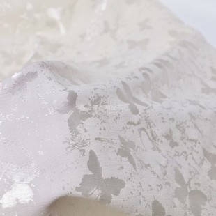 米白色蝴蝶缎提花布料 闪光感弹力旗袍汉服新中式春夏连衣裙面料