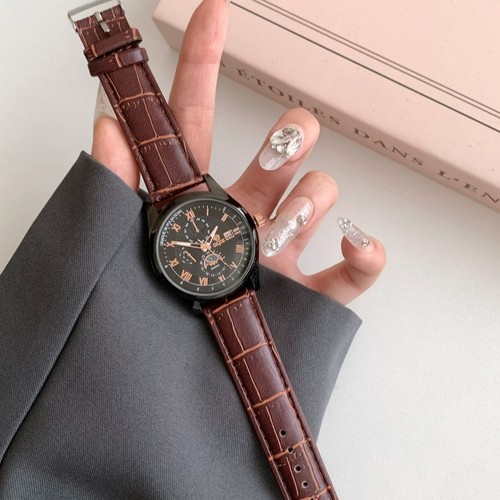 2025年轻奢复古轻奢夜光石英腕表