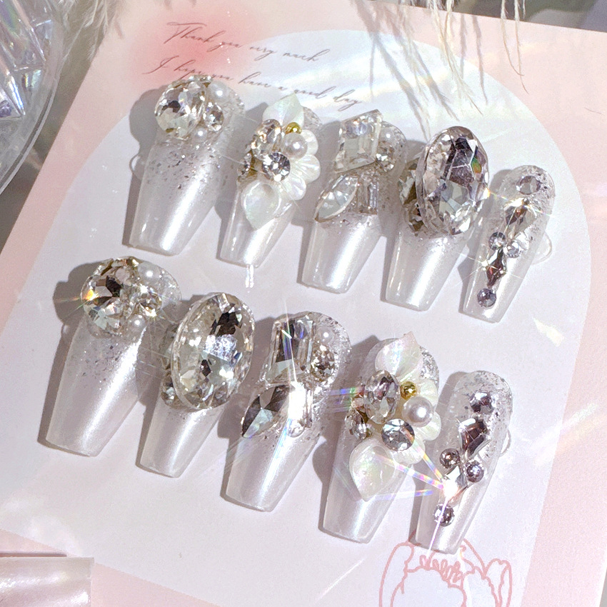 美甲穿戴甲新娘高级纯欲风指甲贴片成品穿戴甲大钻美甲贴片U24
