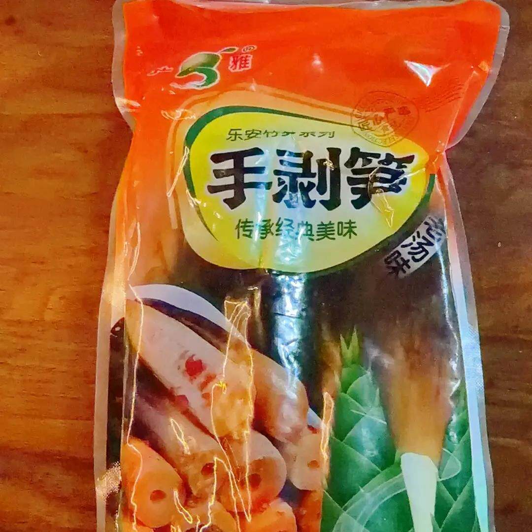 2025新货手剥笋原味特辣圈圈竹笋泡椒一整箱手剥笋开袋