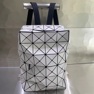 男女学生书包旅行包 日本2023新款 几何菱格方盒形丘比特双肩包时尚