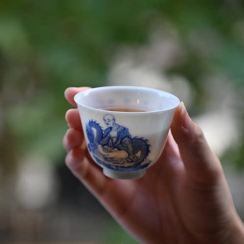 青花手绘降龙罗汉主人杯超薄90ml